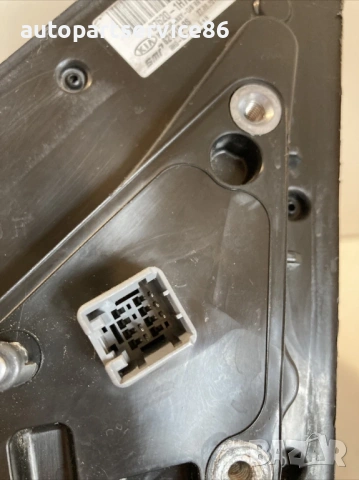 Странично огледало предна дясна врата сребристо за KIA Ceed 1.6 CRDi Комби (2010) 87620-1H755, снимка 2 - Части - 53246060