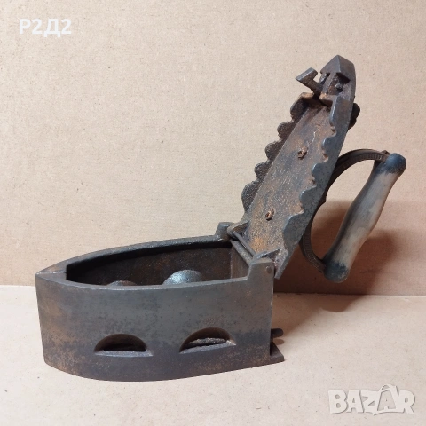 Стара ютия на жар с лъвска глава , снимка 6 - Антикварни и старинни предмети - 53065612