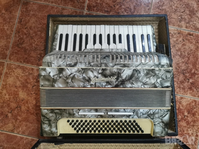 акордеон WELTMEISTER  - 80БАСА, снимка 2 - Акордеони - 53165256