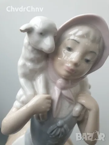 НАО ЛАДРО испанска порцеланова фигура на момиче с агне/NAO Lladro статуетка 25см, снимка 5 - Колекции - 47095894