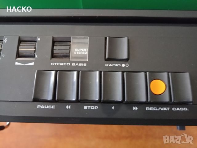 GRUNDIG RR 640 Професионален БУМБОКС Стерео Касетофон с Тунер Преносим 1981 г. Made in Japan, снимка 7 - Ресийвъри, усилватели, смесителни пултове - 45143945