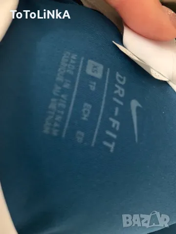 Топ Nike, снимка 3 - Спортни екипи - 49684269