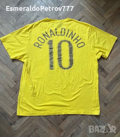 Мъжка тениска Найк Бразилия Ronaldinho , снимка 1 - Футбол - 45192482