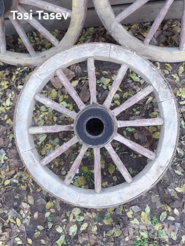 Колела от дървена каруца, снимка 2 - Антикварни и старинни предмети - 52792708
