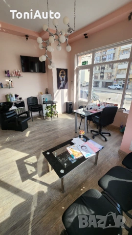 Място за МАНИКЮРИСТ, снимка 2 - Други - 50735501