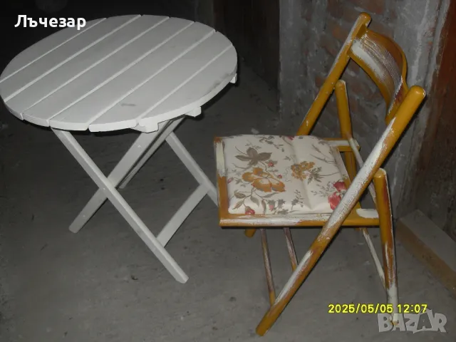 Продавам  сгъваем градински комплект маса и два стола, снимка 1