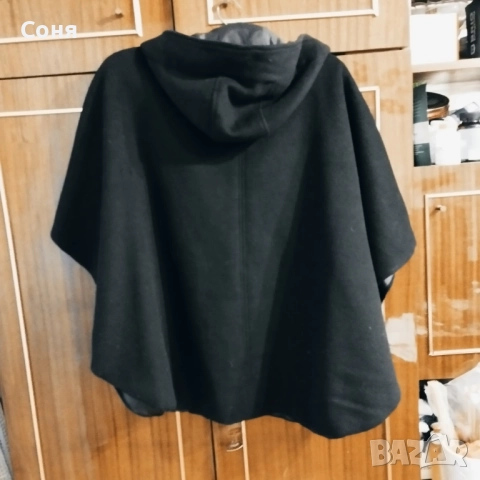 Дамско палто в черно тип пелерина с качулка, снимка 6 - Палта, манта - 52592416