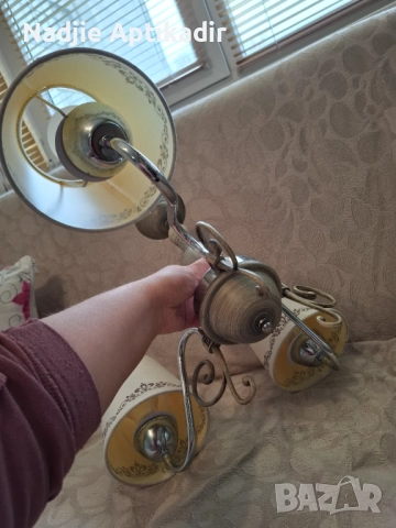 Запазен полилей с красиви орнаменти, снимка 4 - Полилеи - 52435515