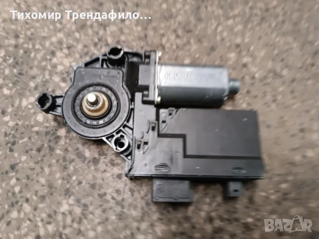 МОТОРЧЕ СТЪКЛОПОВДИГАЧ ПРЕДНО ЛЯВО PEUGEOT 307 9634457580 , 0130821787, brose, снимка 2 - Части - 49384336