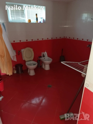 Къща под наем с двор, градина и постройки – с. Ковачица, 750 лв., снимка 14 - Къщи - 52019672