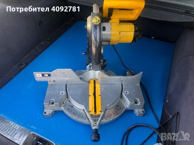 Настолен циркуляр пендула Dewalt dw 705 / 1500 W, снимка 4 - Циркуляри - 46270298