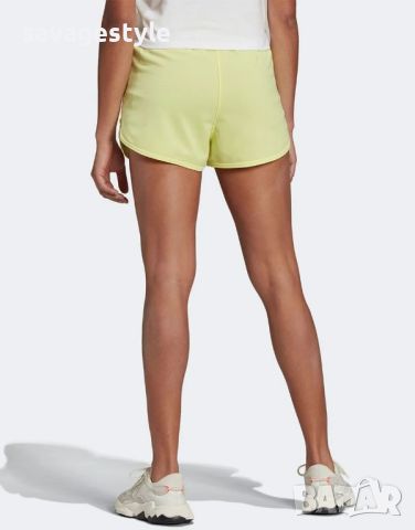 Дамски къси панталони ADIDAS Originals Zip-Up Shorts Yellow, снимка 2 - Къси панталони и бермуди - 46166876