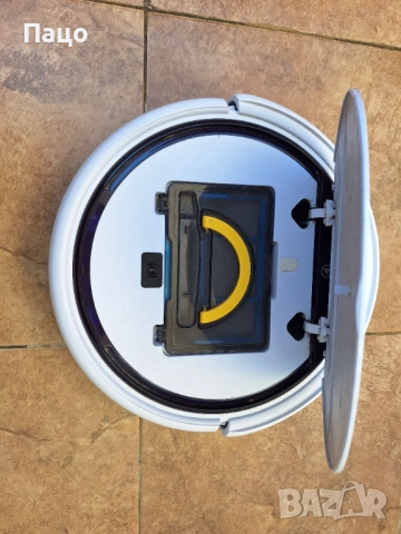 MEDION MD 18503 E32 SW 2в1 робот прахосмукачка с функция за почистване и пране, снимка 2 - Прахосмукачки - 52970097