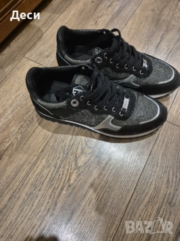 Дамски сникърси Liu jo, снимка 2 - Маратонки - 54286297