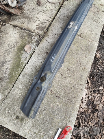 Основа Задна броня -BMW e60-2005г, снимка 2 - Части - 53606725