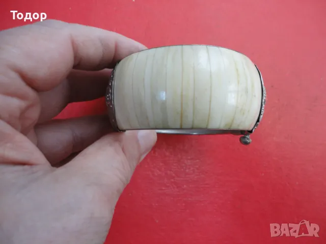 Страхотна гривна бронз и рог 3, снимка 4 - Гривни - 49108983