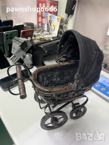 Винтидж викторианска количка за кукли, антична и колекционерска., снимка 5 - Колекции - 51971833