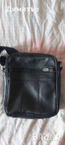 Продавам мъжка черна чанта от естествена кожа с пет отделения с цип , снимка 5 - Чанти - 50683710