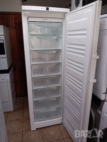 Огромен вертикален фризер Liebherr с 8 чекмеджета Made in Germany 2 години Гаранция!, снимка 7 - Фризери - 53776202