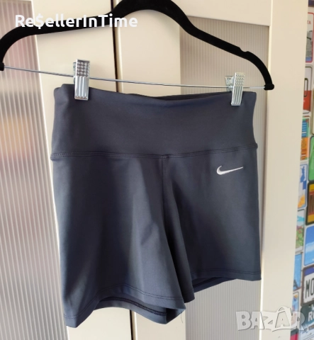 Дамско спортно клинче в сиво Nike 