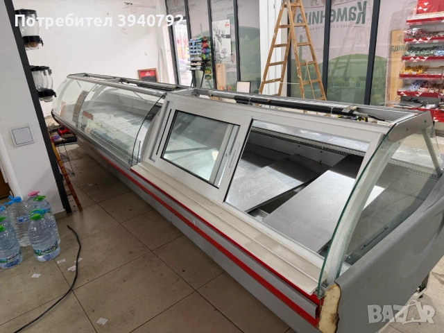 Хладилна витрина 6м