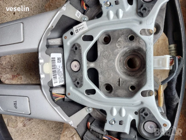 Волан Кия Сийд 1.6 дизел 2011 година , снимка 2 - Части - 50460085