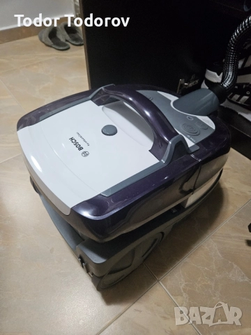 Bosch BWD41720- прахосмукачка за мокро и сухо почистване(СЪСТОЯНИЕ ОТЛИЧНО!!!), снимка 5 - Прахосмукачки - 52714132
