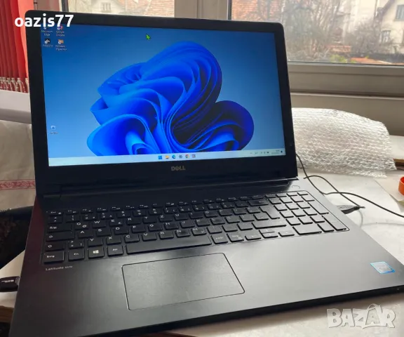 Красавец 15,6 DELL latitude E3570 i5 6200U Ram 12 gb SSD 128gb FHD 1920х1080 дебел 22 мм, снимка 1 - Лаптопи за работа - 49542486