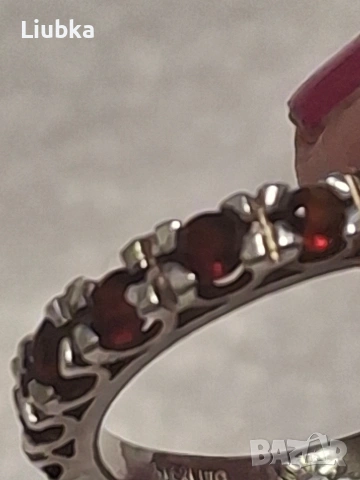 сребърен пръстен с гранати