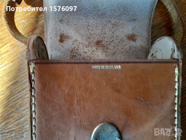 Мехов фотоапарат от края на 1930-те г. Kodak Folding Brownie Six-20 с чанта и филм, снимка 8 - Фотоапарати - 53107530