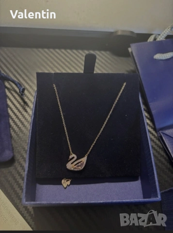 Колие Swarovski/rose gold , снимка 3 - Колиета, медальони, синджири - 53007898