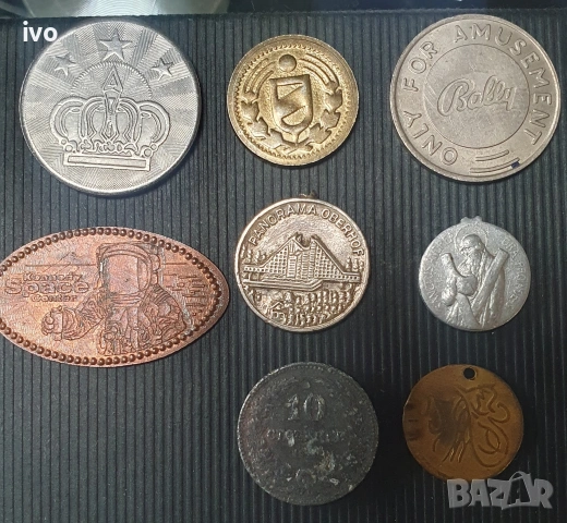 Стари монети ,женени и медальони.