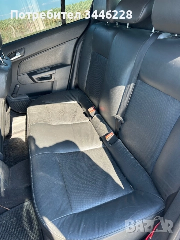 Opel Astra H 1.7 CDTİ, снимка 11 - Автомобили и джипове - 52401590