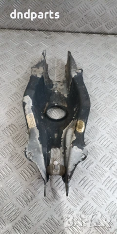 Носач Mercedes GLC250d X253 2016г.(заден десен)	