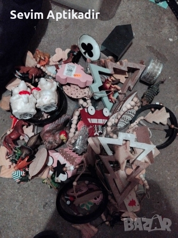 Кутии с различни стоки , снимка 9 - Колекции - 52087542