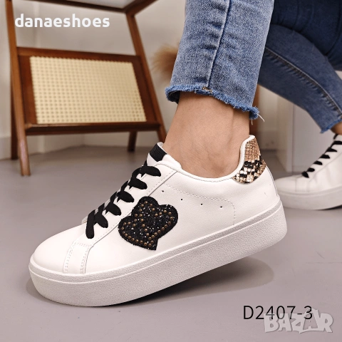 Дамски спортни обувки с декоративни елементи , снимка 2 - Маратонки - 53118972