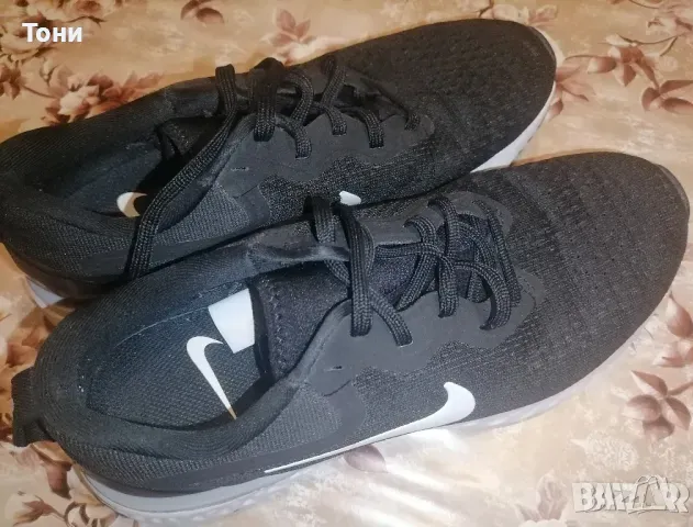 NIKE Оригинални Дамски Нови Маратонки 39, снимка 4 - Маратонки - 48300470