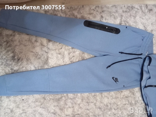 Спортен екип Nike tech , снимка 2 - Детски комплекти - 51912257