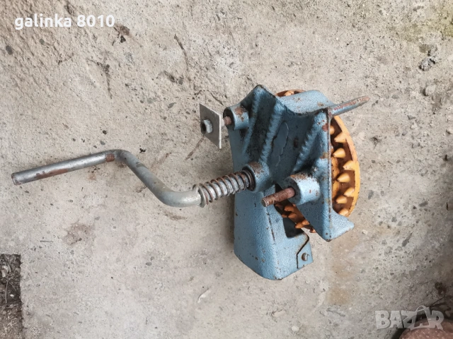 Стара роначка за  царевица