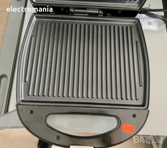 сандвич тостер Rosberg R51442B , снимка 4 - Тостери - 53496108