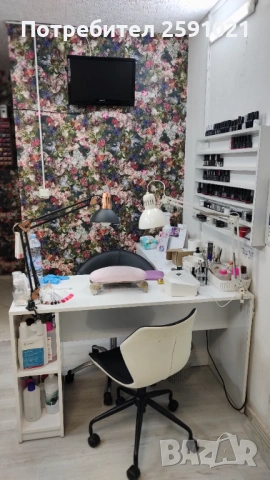 Място под наем за Маникюрист!