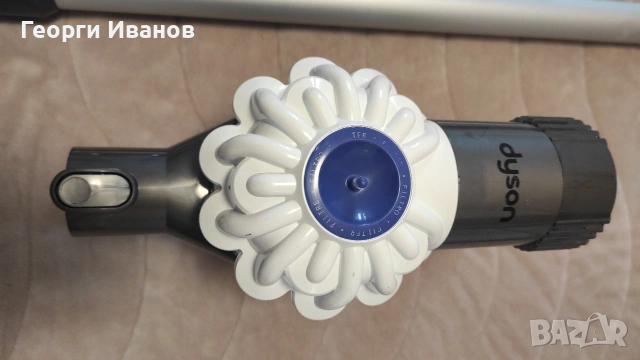 Dyson V6 / Дайсън прахосмукачка , снимка 5 - Прахосмукачки - 53599429