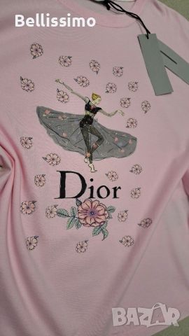 *Dior* Дамска тениска с къс ръкав в бебешко розово, oversized, снимка 2 - Тениски - 45767725