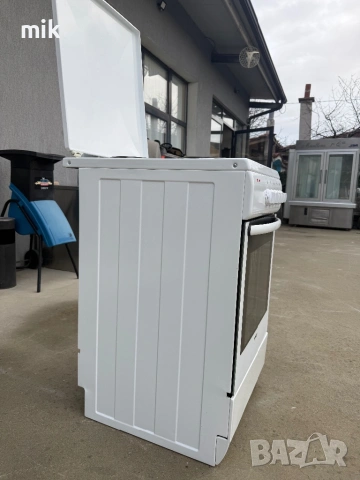 Печка Bosch  с метални котлони Като НОВА, снимка 8 - Печки, фурни - 53022077