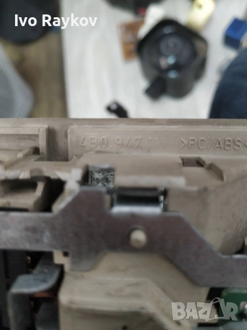 Централен плафон Audi A6 C5 4B0 947 111 , снимка 6 - Части - 52430754