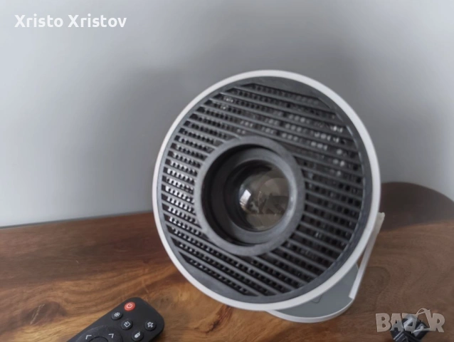 Видео проектор 4K с Android 11 YouTube , снимка 2 - Плейъри, домашно кино, прожектори - 53424098