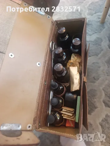 Военна кожена медицинска чанта. ., снимка 5 - Антикварни и старинни предмети - 50382310