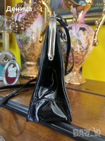 Винтидж чанта Малка чанта с любимата за мен закопчалка тип „целувка“ и текстурирана, релефна повърхн, снимка 5 - Чанти - 51479090