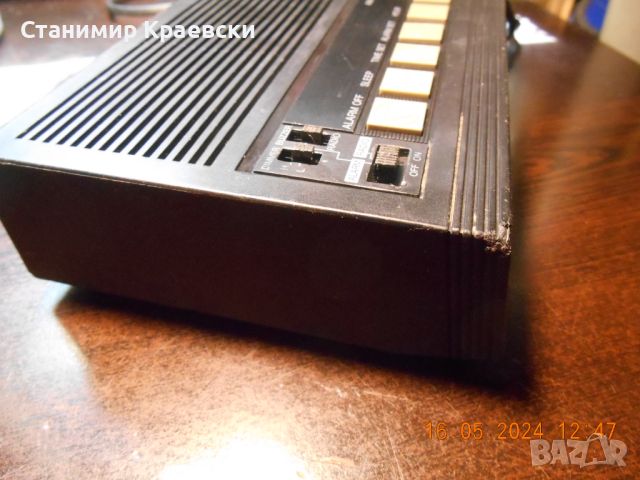 Toshiba RC-8500 Clock Radio  Vintage 79, снимка 7 - Радиокасетофони, транзистори - 45893615