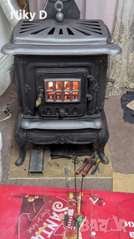 Чугунена камина